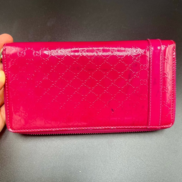 GUCCI Guccissima Patent Leather Round Zipper Long Wallet With Gold Hardware - Picture 11 of 11